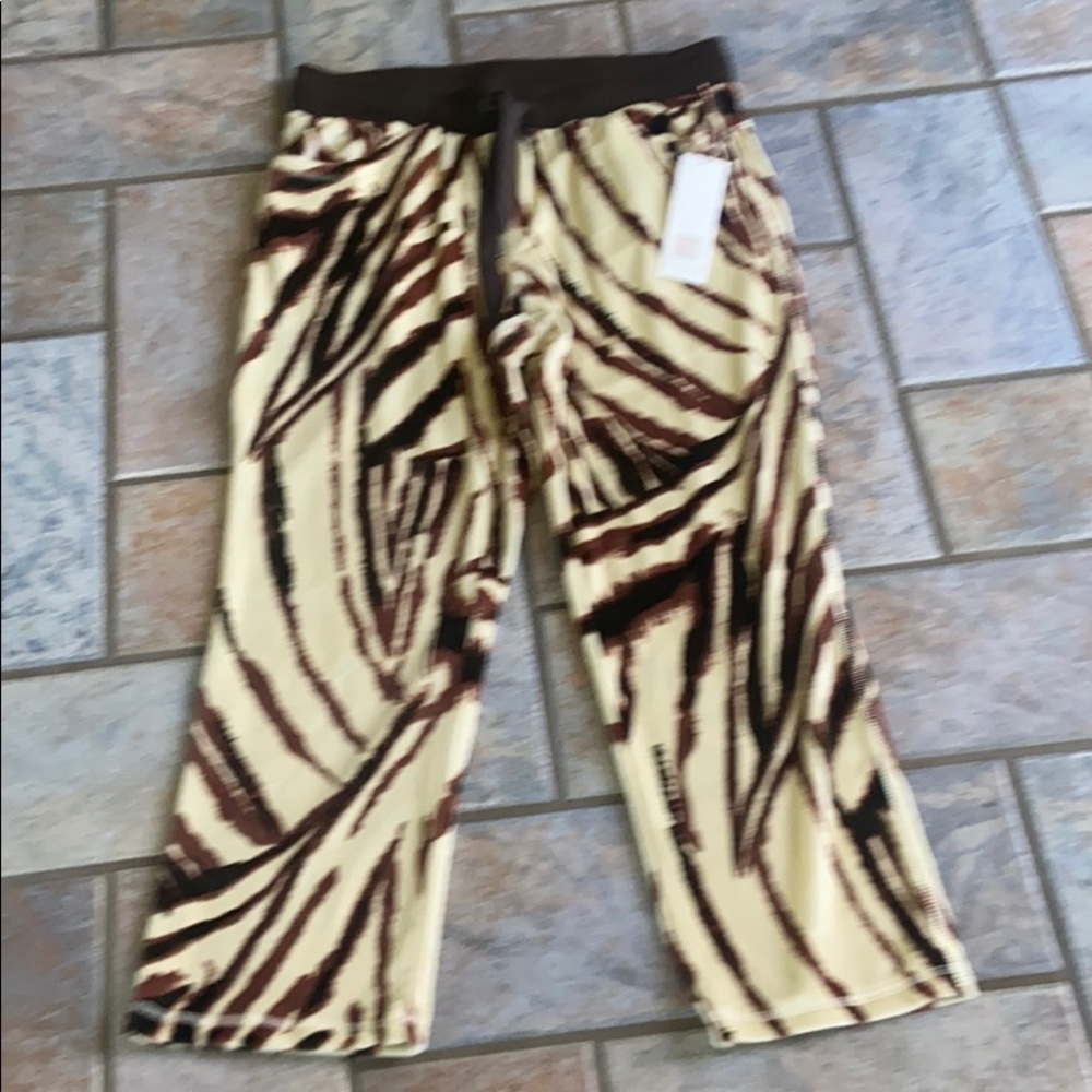 Lularoe Cozy Crystal Size Small NWT